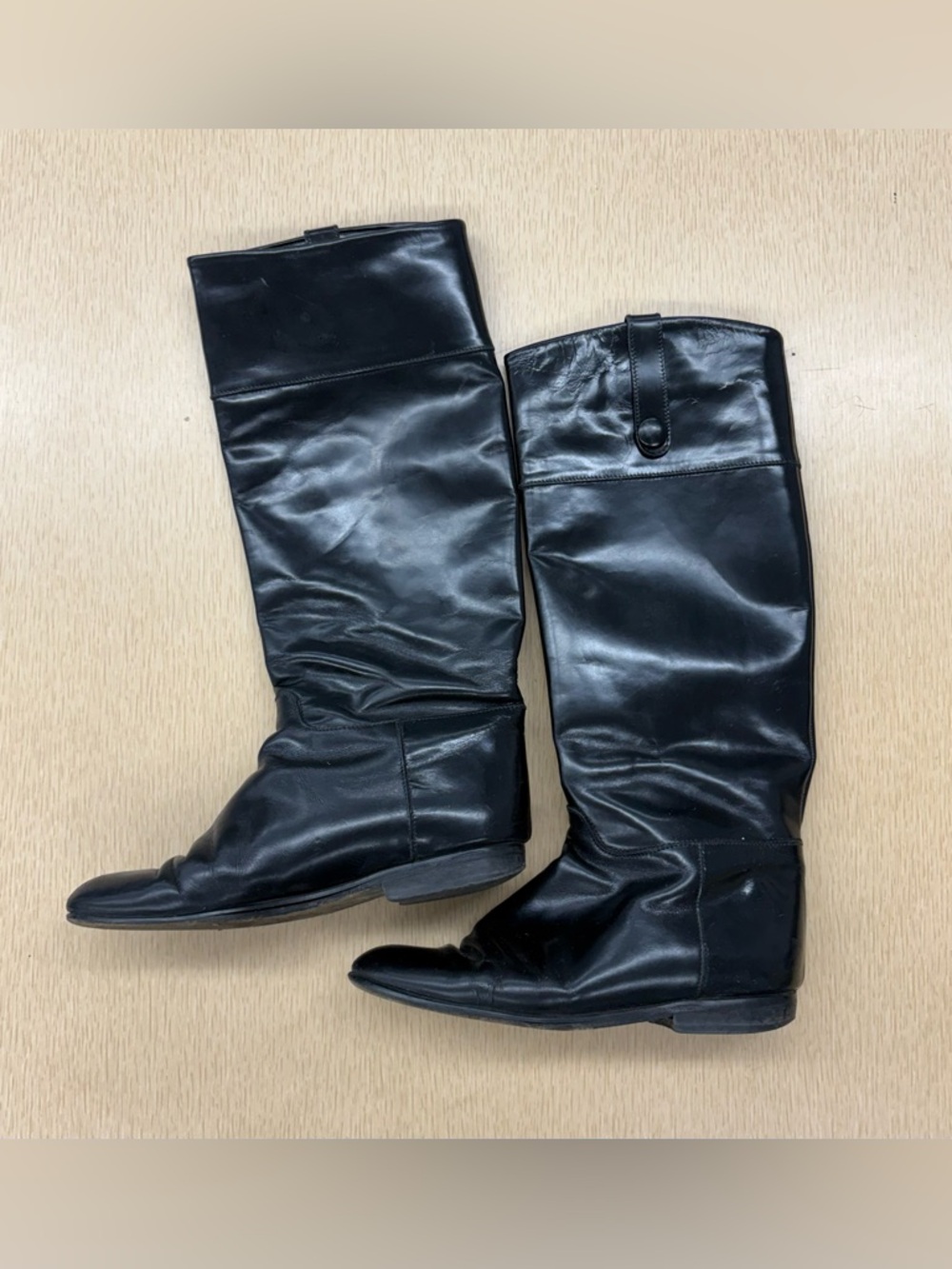 Vintage Y2K Charles David black Italian leather boots